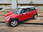 Mini cooper 1.18 maisto models dealer editie, Hobby en Vrije tijd, Modelauto's | 1:18, Ophalen, Zo goed als nieuw, Maisto