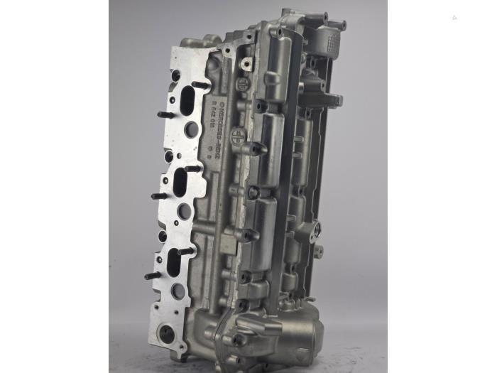 Cilinderkop van een Mercedes Sprinter, Auto-onderdelen, Motor en Toebehoren, Mercedes-Benz, Nieuw, 6 maanden garantie, 12 maanden garantie
