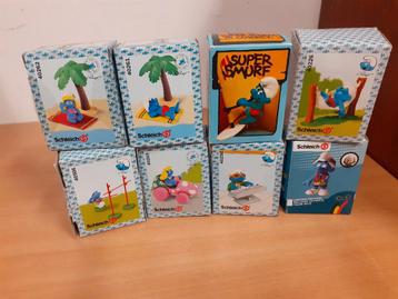 8 super smurfen in doos  Schleich  beschikbaar voor biedingen