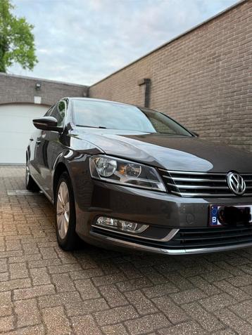 VW passat 1.6 tdi bluemotion 105 pk 139000km., Auto's, Volkswagen, Voorwielaandrijving, Euro 5, Stof, 4 cilinders