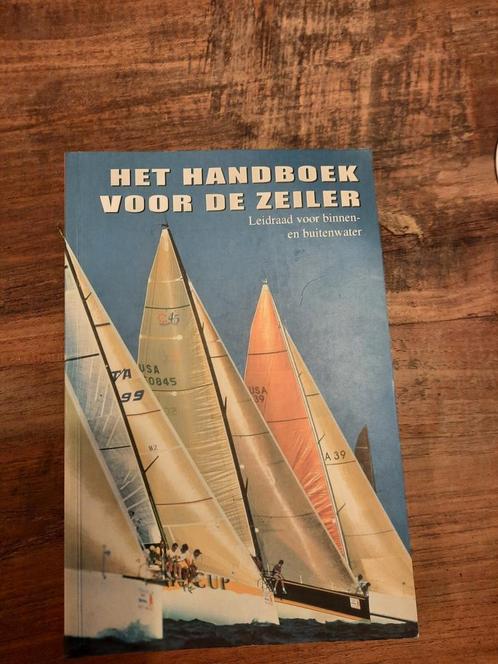 Het handboek voor de zeiler, boek zeilen, binnen en buiten, Boeken, Sportboeken, Zo goed als nieuw, Watersport en Hengelsport