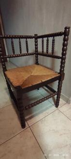 Antieke houten hoekstoel, Enlèvement