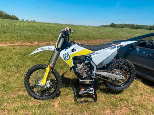 Husqvarna FC 250 2021, Fietsen en Brommers, Brommers | Crossbrommers, Zo goed als nieuw, Ophalen