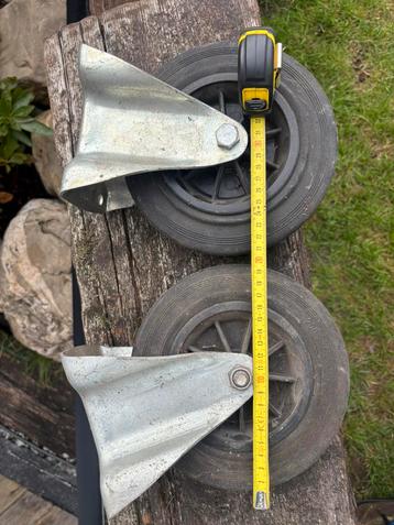 2 wielen beschikbaar voor biedingen