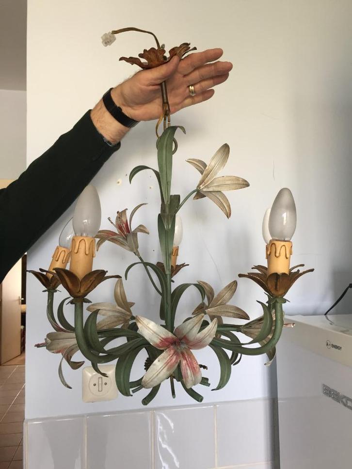 Kroonluchter met houten en ijzeren bloemen, Antiek en Kunst, Antiek | Verlichting, Ophalen