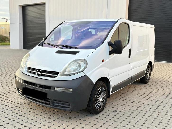 OPEL VIVARO 1.9CDTI GEKEURD, Auto's, Bestelwagens en Lichte vracht, Particulier, Opel, Diesel, Ophalen