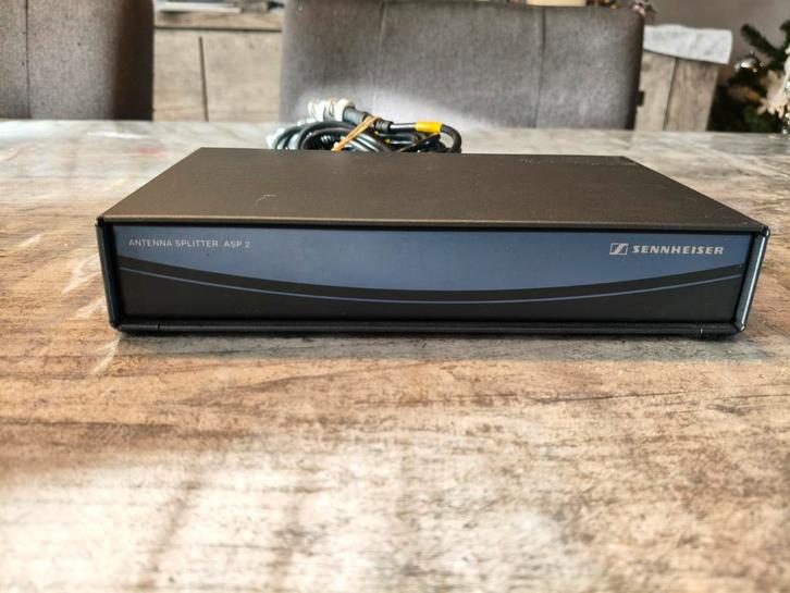 Distribution d'antennes Sennheiser ASP-2., Musique & Instruments, Microphones, Utilisé, Autres types, Sans fil, Enlèvement ou Envoi
