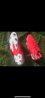 Voetbalschoenen Leandro Trossard, Verzamelen, Ophalen