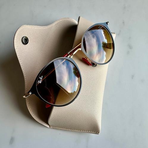 Ray-Ban Scuderia Ferrari Collection RB3602M, Handtassen en Accessoires, Zonnebrillen en Brillen | Dames, Gebruikt, Ray-Ban, Ophalen of Verzenden