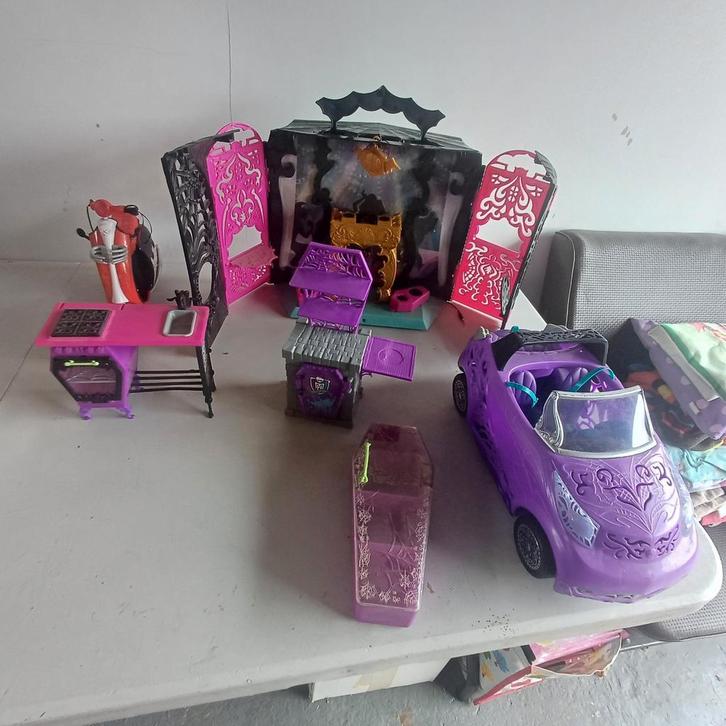 monster higth, Enfants & Bébés, Jouets | Maisons de poupées, Utilisé, Enlèvement