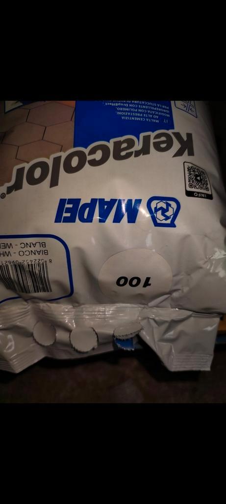 Cementvoegmortel 3 X 5kg, €20 per stuk, Doe-het-zelf en Bouw, Isolatie en Afdichting, Zo goed als nieuw, Ophalen of Verzenden