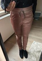 Bruine broek met zwart motiefje, Taille 38/40 (M), Enlèvement ou Envoi, Comme neuf, Brun