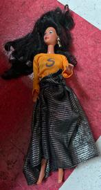 Barbie pop met zwart haar, Ophalen, Zo goed als nieuw, Barbie