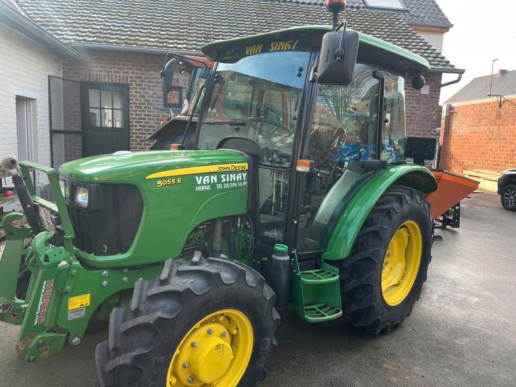 John deere 5055e, Articles professionnels, Agriculture | Tracteurs, John Deere, Enlèvement
