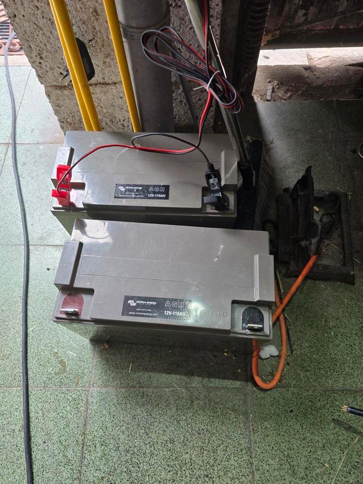 2 victron accu 110 Ah, Caravans en Kamperen, Caravanaccessoires, Ophalen
