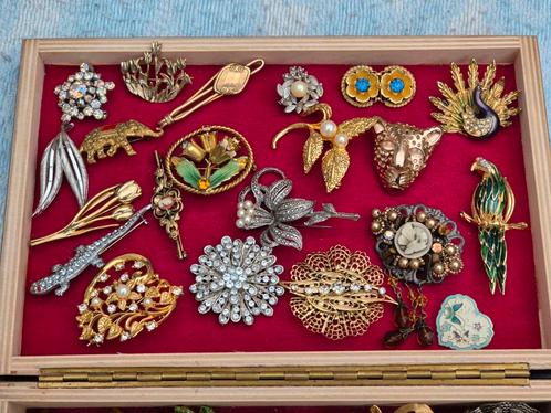 Vintage broches met of zonder steentjes, Handtassen en Accessoires, Broches, Zo goed als nieuw, Ophalen of Verzenden