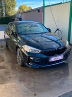 BMW 118i/AUTOMAAT/PANO DAK/M SPORTPAKKET, Auto's, BMW, Te koop, Alcantara, Benzine, 5 deurs