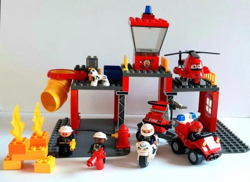 Lego Duplo 5601 Caserne des pompiers et moto police, Enfants & Bébés, Jouets | Duplo & Lego, Comme neuf, Duplo, Ensemble complet