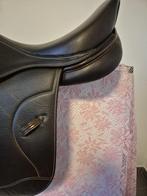 Ikonic light springzadel 16,5 inch, bruin met lak accenten, Dieren en Toebehoren, Paarden en Pony's | Zadels, Ophalen, Zo goed als nieuw