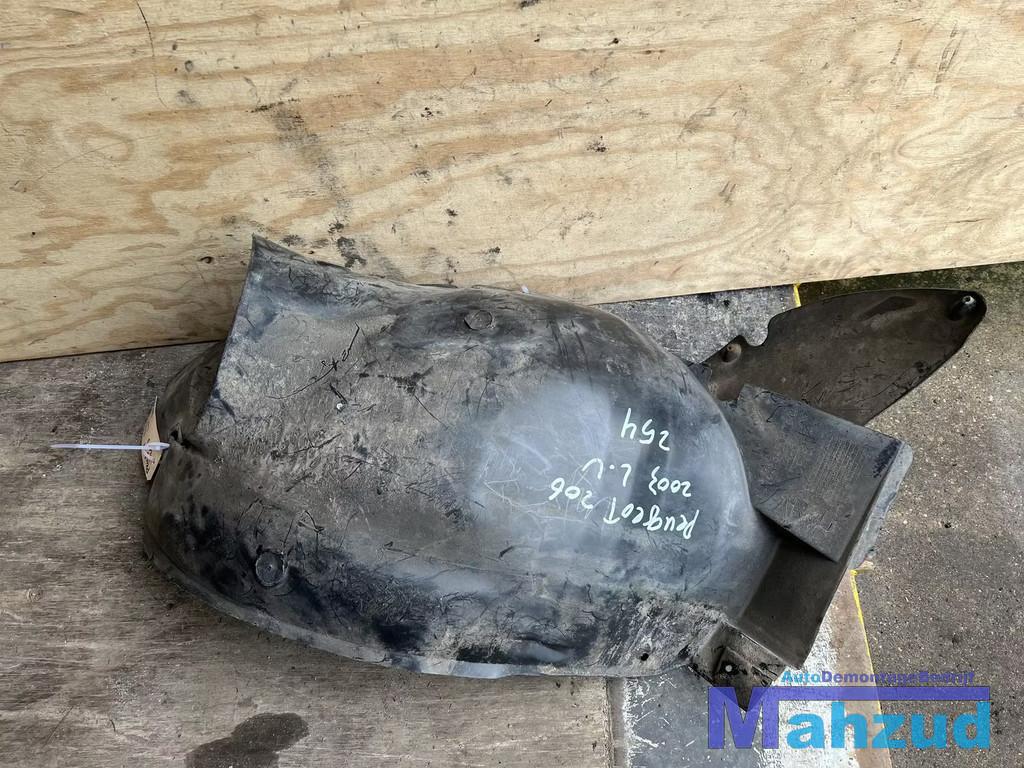 PEUGEOT 206 Links voor modderkuip wielkuip 1998-2008, Taurusavenue 1
2132 LS  Hoofddorp, NL, Contact.group@renault.com, Stellantis N.V.