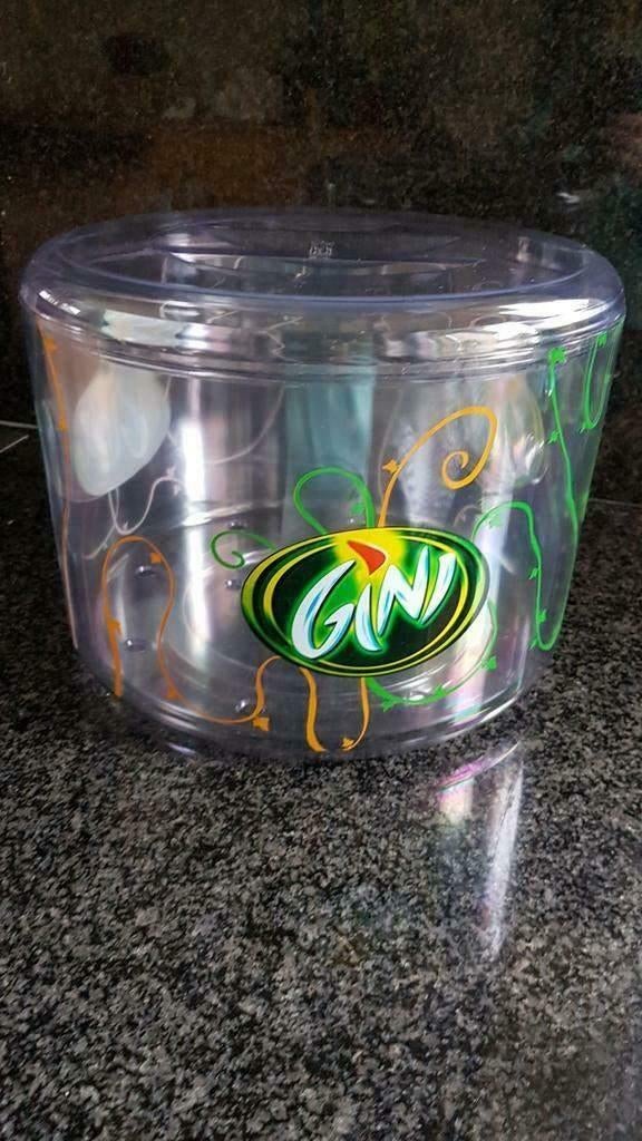 Seau à glace Gini, Enlèvement