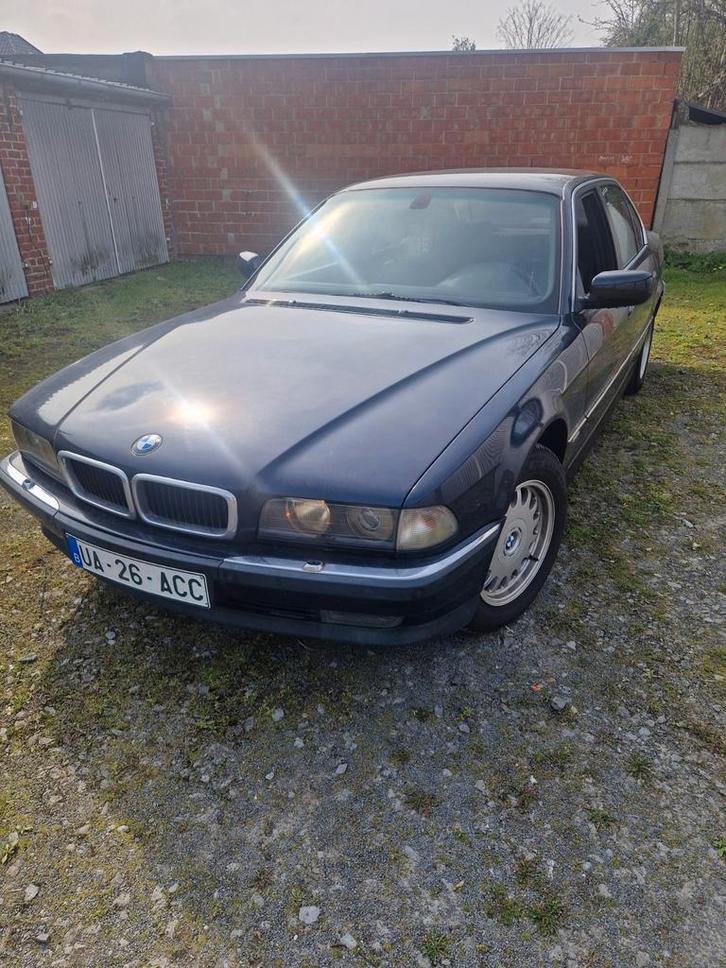 E38 735i, Autos, BMW, Particulier, Série 7, ABS, Essence, Euro 3, Berline, Automatique, Bleu, Noir, Cuir, Propulsion arrière, Carnet d'entretien
