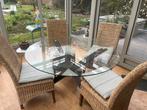 Table ronde avec pied central en teck+4 chaises rotin, Maison & Meubles, Teck, Quatre personnes, Rond, Comme neuf