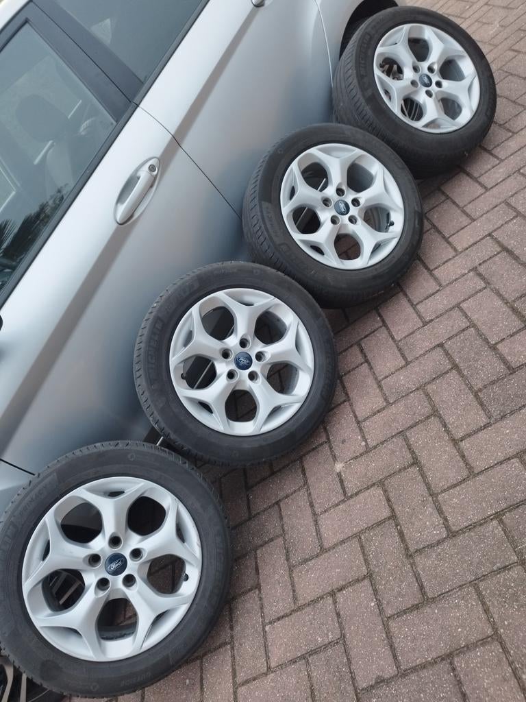 Pneus d'été Michelin 205/55/R16 pour Ford Focus/C-Max/Mondeo, Autos : Pièces & Accessoires, Pneus & Jantes, Jante(s), Pneus été