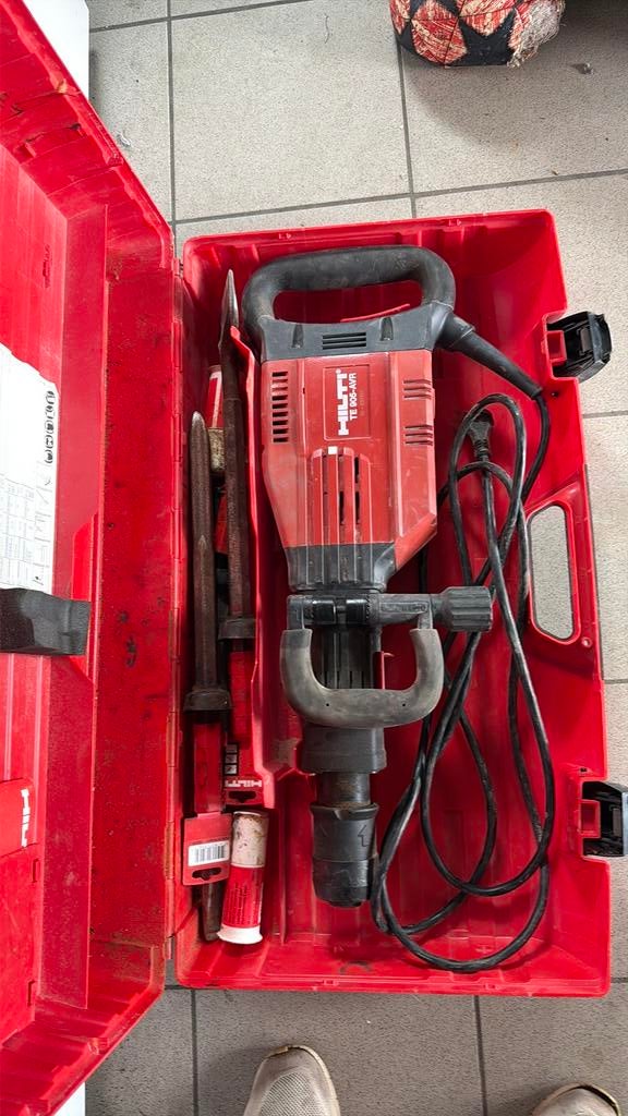 Hilti, Ophalen, Zo goed als nieuw