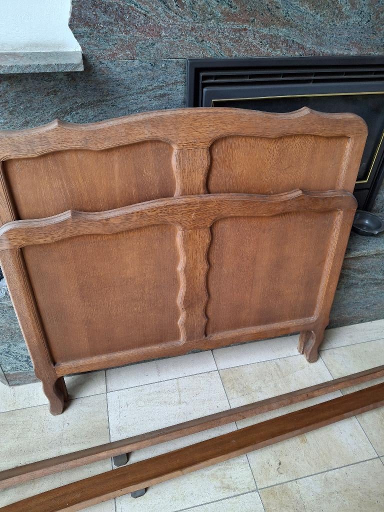 Lit simple en chêne massif avec fond, 100 cm, 210 cm, Enlèvement, Bois