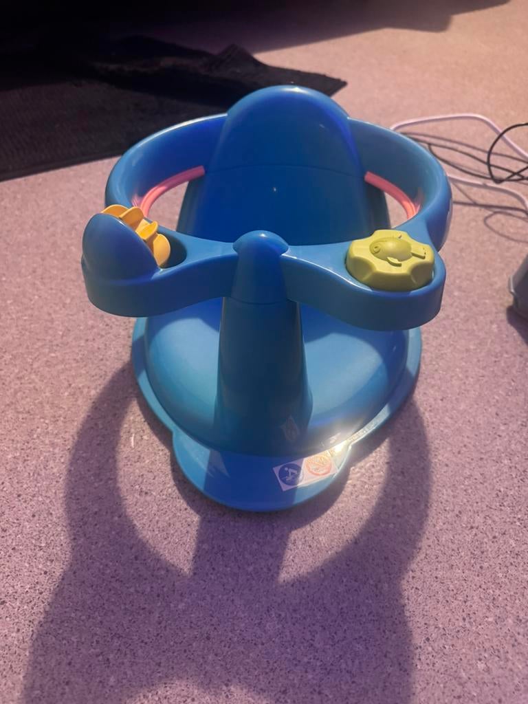 Siège de bain bébé – très bon état, Enfants & Bébés, Jouets | Jouets de bain, Enlèvement ou Envoi, Comme neuf