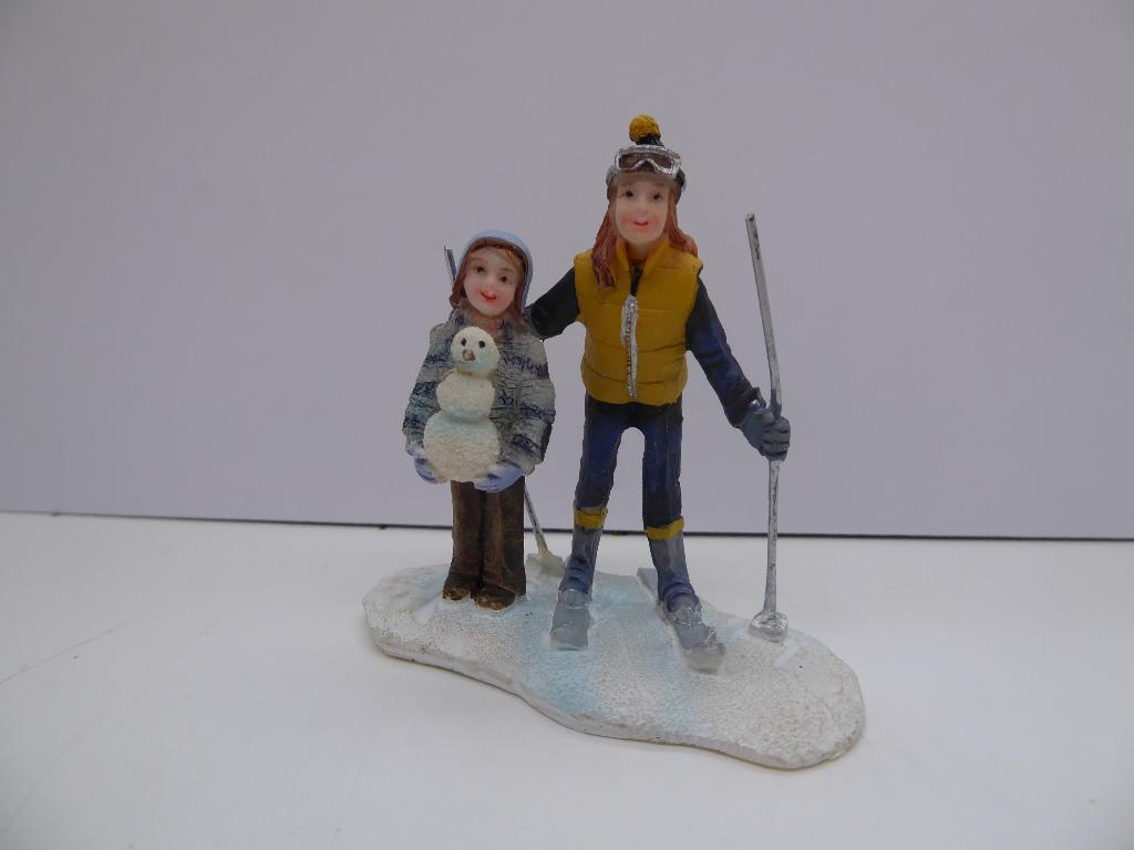 Luville Item   josselle & liessie in snow  603863, Diversen, Kerst, Ophalen of Verzenden, Zo goed als nieuw