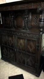 Antiek gesculpteerde kast, Ophalen