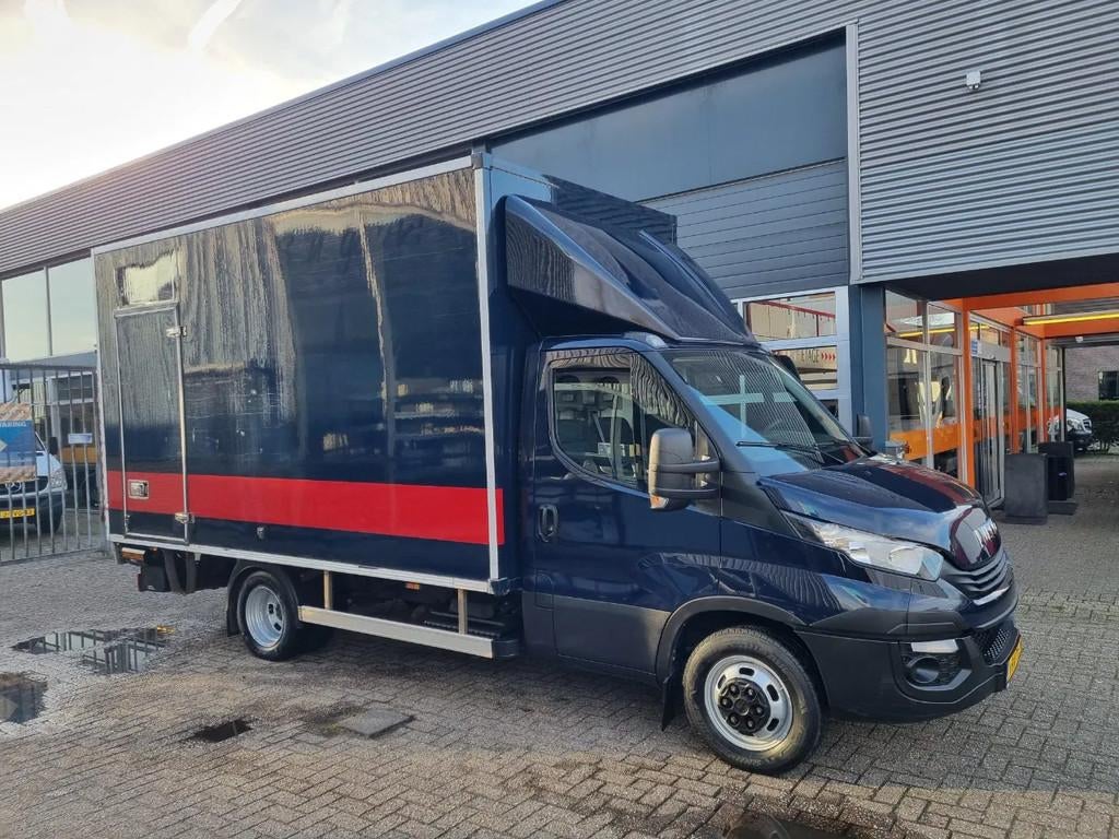 Iveco Daily 35C18 3.0D Koffer LBW 21m3 Hi-Matic Euro 6, Autos, Camionnettes & Utilitaires, Achat, Euro 6, Entreprise, 179 ch