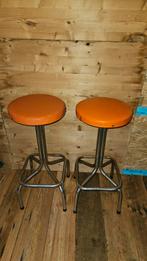 Tabourets de bar rétro, Enlèvement