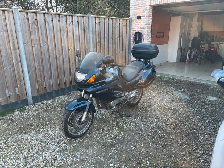 Honda deauville 650, Motoren, Motoren | Honda, Particulier, Toermotor, 12 t/m 35 kW, 2 cilinders, Ophalen