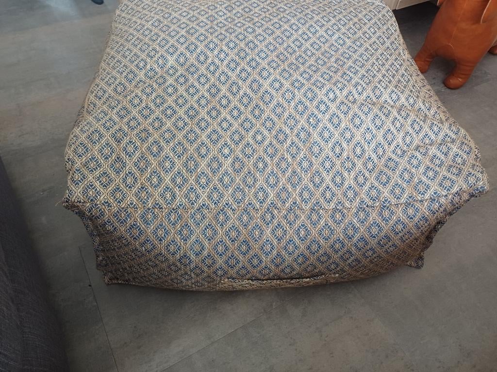 Pouf Algaida de la collection Maison du Monde, Enlèvement