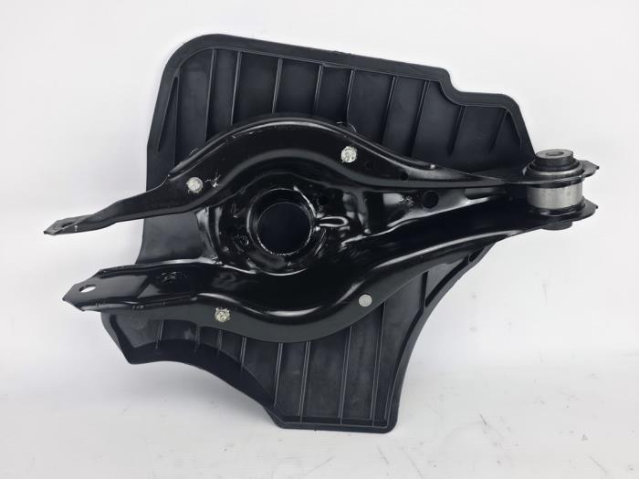 Bras de suspension arrière droit d'un BMW 3-Serie, -, 3 mois de garantie, Utilisé, -
