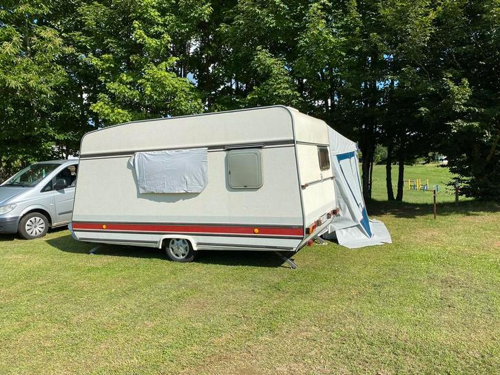 Caravan burstner, Caravans en Kamperen, Caravans, Particulier, tot en met 5, 500 - 750 kg, Treinzit, Bürstner, 5 tot 6 meter, Ophalen