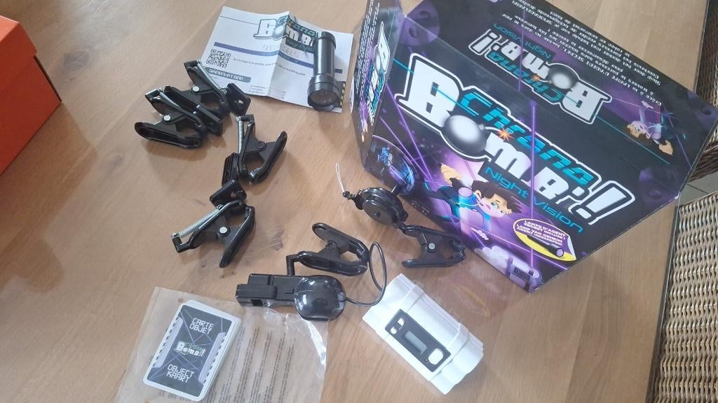 chrono bom spel / chrono bomb spel, Hobby en Vrije tijd, Ophalen of Verzenden, Zo goed als nieuw