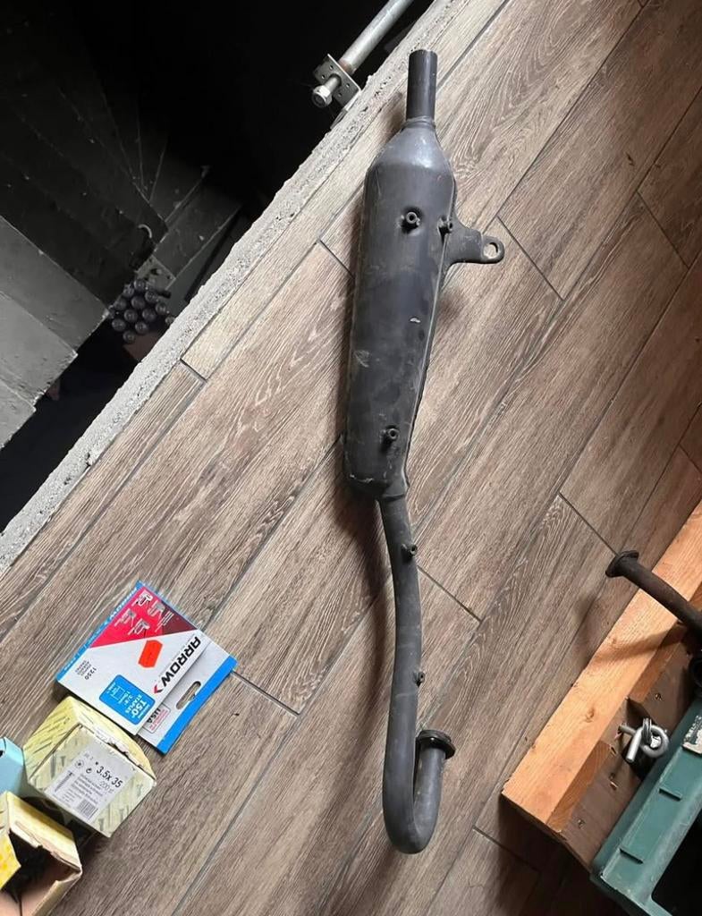 Honda cy 50 uitlaat in perfecte staat, Enlèvement