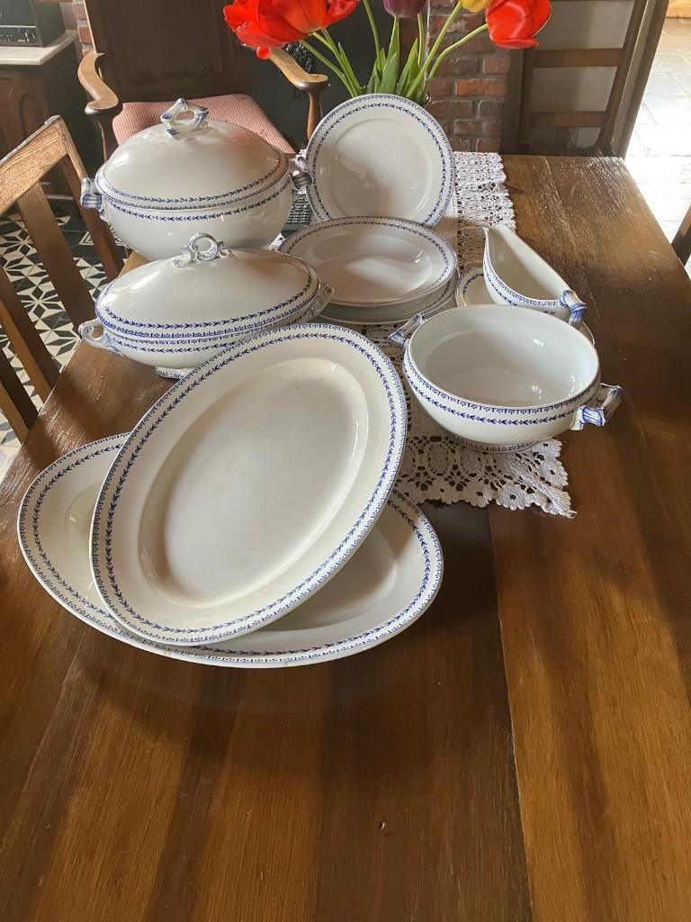 ANTIEK EETSERVIES SARREGUEMINES 43 delig, Ophalen