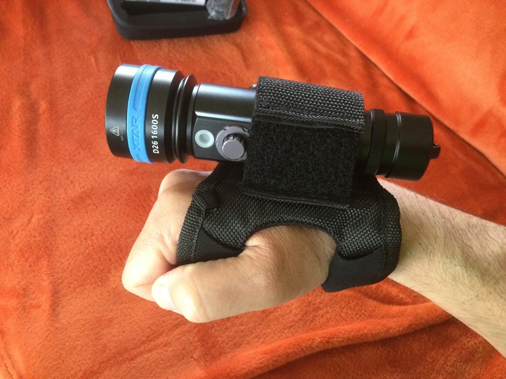 XTAR D26 1600S + Goodman Handle “Nieuw” - Ecocheques, Watersport en Boten, Duiken, Ophalen of Verzenden, Nieuw, Duiklamp