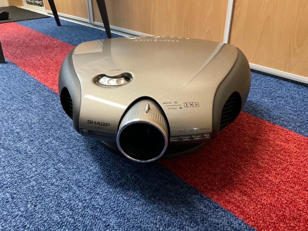 Sharp Projector Te koop, Ophalen of Verzenden, Zo goed als nieuw, DLP, Full HD (1080)