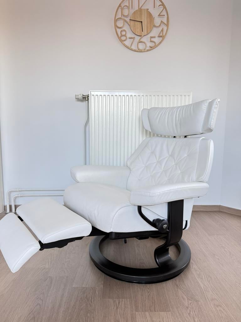 Stressless Design Fauteuil met Elektrische Bediening, Huis en Inrichting, Fauteuils, Zo goed als nieuw, Hout, Leer, Metaal, 50 tot 75 cm