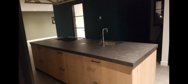 Nieuw composiet keukenblad, Bricolage & Construction, Plinthes & Finitions, Neuf, Autres types, Autres matériaux, 250 cm ou plus