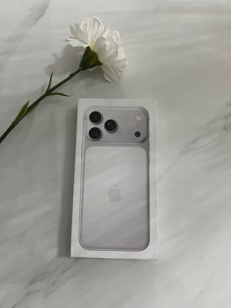 iPhone 17 Pro Max, Telecommunicatie, Mobiele telefoons | Apple iPhone, Overige modellen, Wit, Ophalen of Verzenden, Met simlock