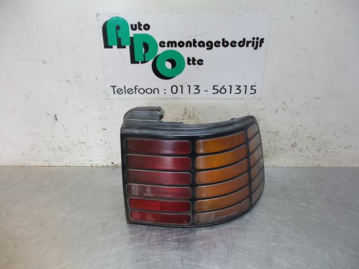 Achterlicht rechts van een Hyundai Scoupe (Scoupe 90-), Auto-onderdelen, Verlichting, Hyundai, Gebruikt, Ophalen of Verzenden