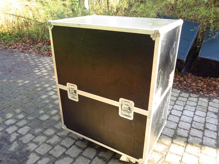 flightcase voor boxen, Musique & Instruments, Boîtiers & Valises, Comme neuf, Flight case, Enlèvement