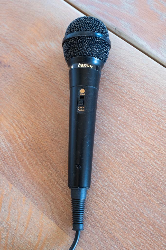 Microfoon HAMA DM-20 met 2,60m kabel, Ophalen of Verzenden, Zo goed als nieuw, Studiomicrofoon